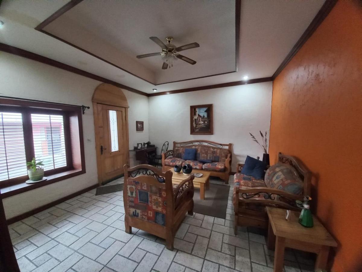 Home Stay Maria イダルゴ・デル・パラル エクステリア 写真